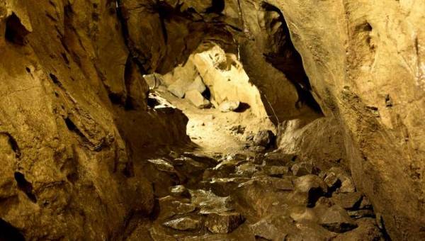 Jaskinia Mroźna w Tatrach Zachodnich